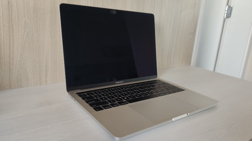 Apple Macbook Pro 2019, 13 Polegadas, 256gb Ssd, 8gb Ram