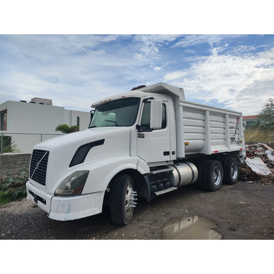 Camión De Volteo 14m3 Volvo 2010 | MercadoLibre