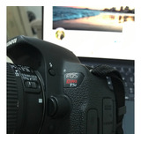  Canon Eos Rebel T5i Dslr + 50mm F1.4 + Falsh Godox V860iic 