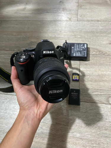 Camara Nikon D5100 Con Lente 18-55 Vr / Solo 5155 Disparos!