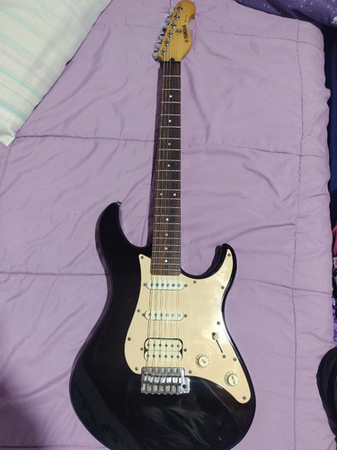 Guitarra Electrica Yamaha Eg112 