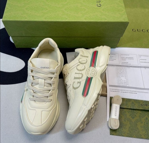 Sneakers Gucci Rhyton Logo Autentic