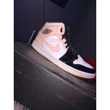 Tenis Jordan 1 Mid Arctic Orange Black Toe