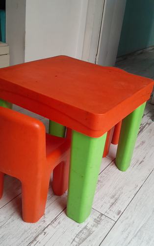 Sillas Bancos X2 + Mesa Mesita Infantil Rotoys