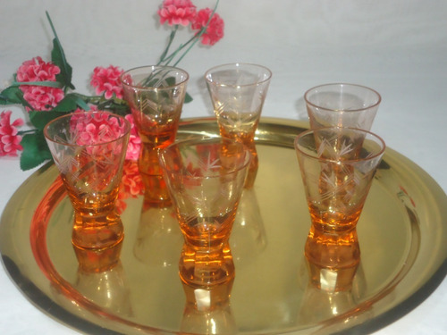 Taça De Cristal Rosa De Drinques Antiga