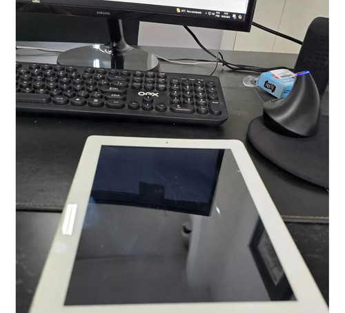iPad 4° Geração Wi-fi+celular - Cor Branca - Leia O Anúncio