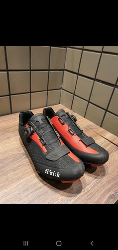 Sapatilha Fizik Tempo R5 Overcurve 