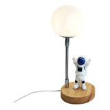 Lámpara De Escritorio De Astronauta Con Luna 3d Led De 7 C.