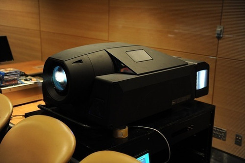 Remato! Proyector 4k Digital Profecional Cine Sony Srx-r110 