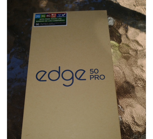 Motorola Edge 50 Pro + Ia Intelligence Meets Art. 2024