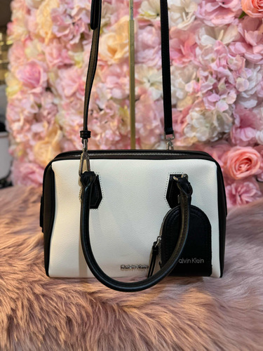 Bolsa Blanca Negra Calvin Klein