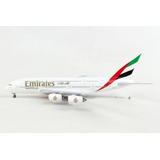 Avion Airbus A380-800 De Emirates A6-euv En La Escala 1:400