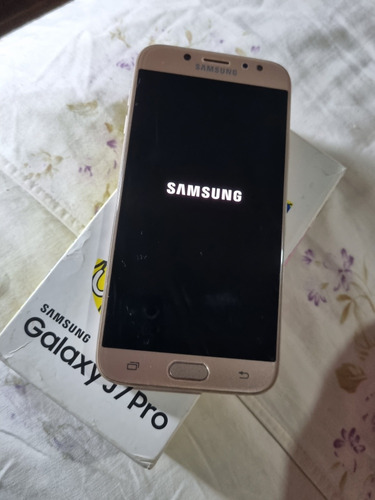 Celular Galaxy J7 Pro 64gb