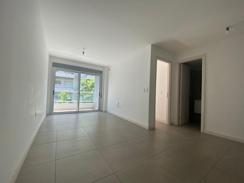 Venta Apartamento 1 Dormitorio Con Garage Rentado Centro - Imagen 4