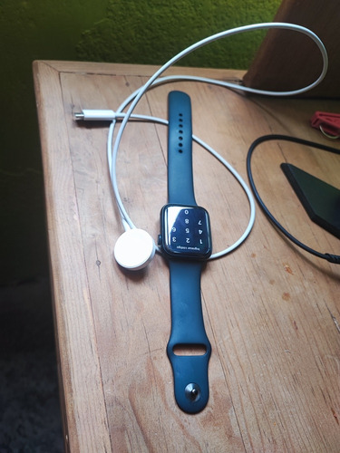 Apple Watch Se 2 44mm Aluminio Silicona