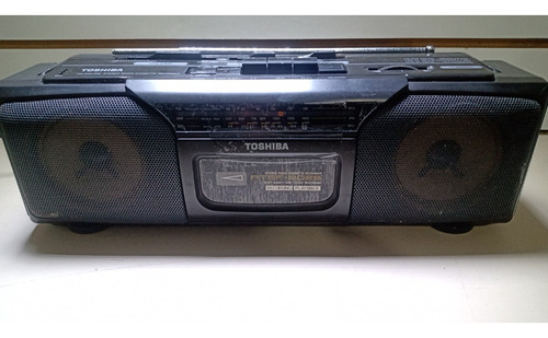 Rádio Toshiba Rtsf-8025 Com Toca-fitas Com Defeito