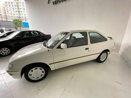 FORD ESCORT 2.0 I XR3 8V GASOLINA 2P MANUAL