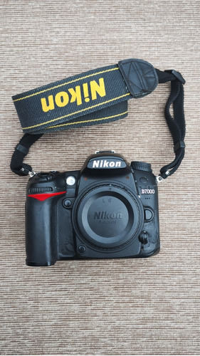 Nikon D7000 - Body - 46000 Disparos