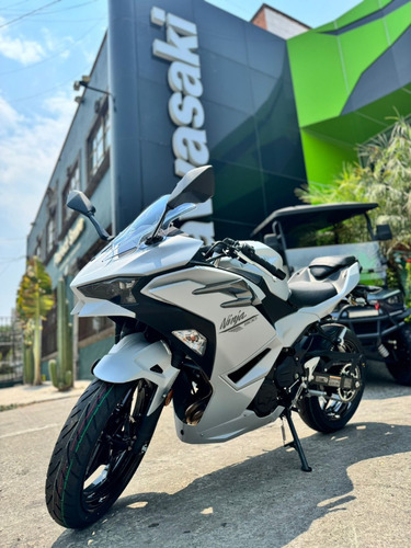 Kawasaki Ninja 500 2024