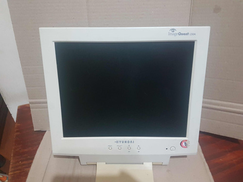 Monitor Hyundai 15   A Revisar