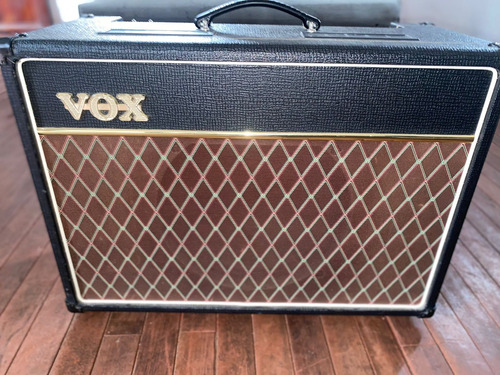 Amplificador Vox Ac15c1 Valvular Para Guitarra De 15w  Negro