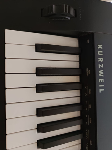 Piano Eléctrico Kurzweil Ka 70 88 Teclas Sensitivo.