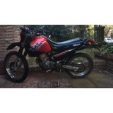 Yamaha Xt 225.