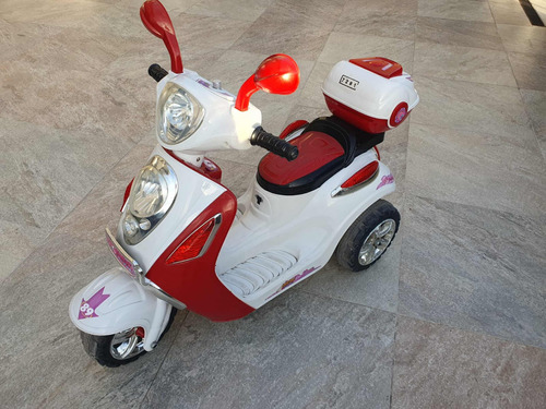 Moto Scooter A Batería Niños Con Porta Equipaje Luz Y Sonido