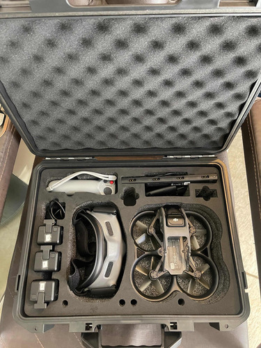 Vendo Drona Dji Avata Pro Kit Completo)