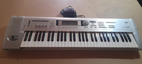 Teclado Korg Triton Le