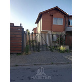 Casa En Venta De 2 Dorm. En Curicó Sector Rauquén