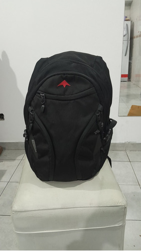 Mochila Montagne Notebook 26 Lts