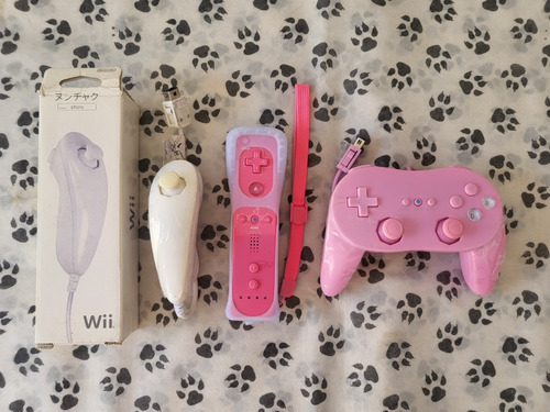Wii Remote & Controle Classic Rosa + Nunchuck Wii ( Leia )