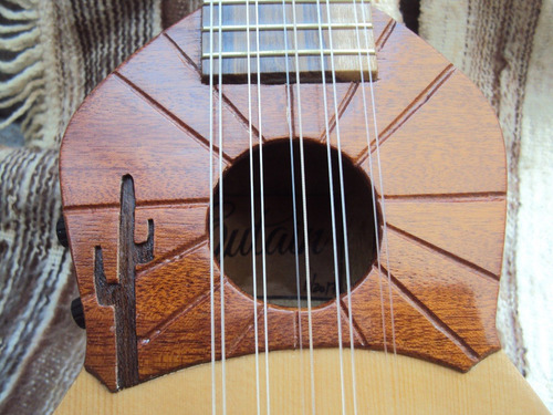 Charango Luthier Cutain