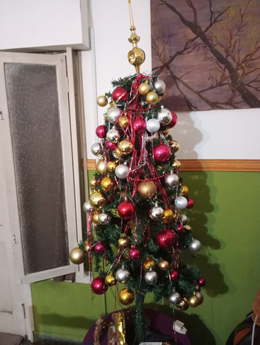 Àrbol De Navidad, Verde, Incluye Los  Adornos De Colores.