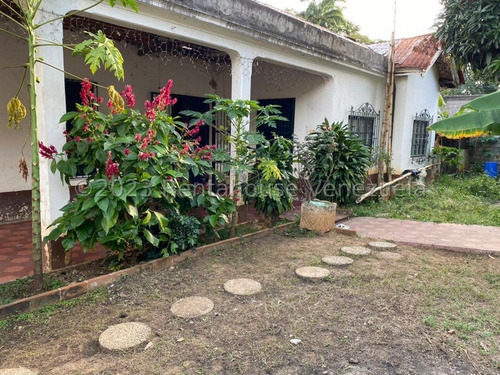 Casa En Venta En Los Chorros Terreno Casas Caracas Angela Tochon - Imagen 2