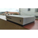 Xbox One S 1tb +2 Controles