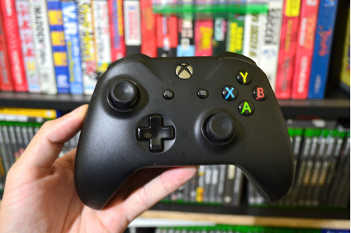 Controle Xbox One Sem Fio Preto Microsoft