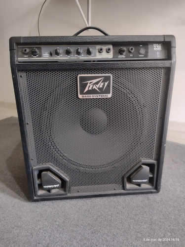 Amplificador De Bajo Peavey Max115 Bass 75 Watts