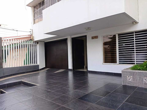 Casa En Venta En El Golf, Barranquilla