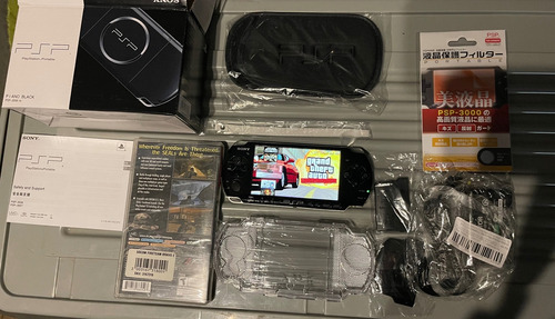 Psp 3000 Negra En Caja + 87 Juegos + 64gb + 1 Juego Sellado