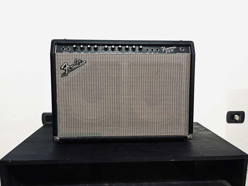 Fender Frontman 212r