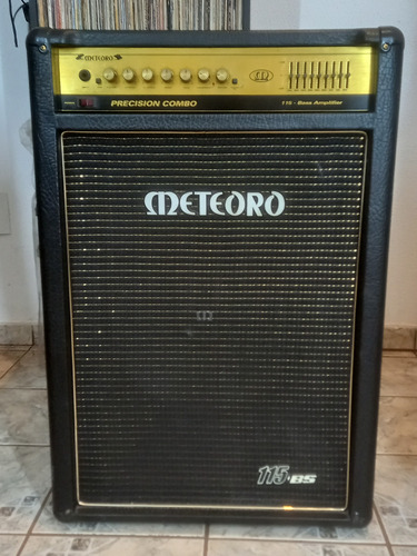 Amplificador Meteoro Precision Combo 115 Bs Para Baixo