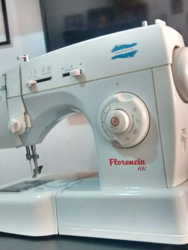 Maquina De Coser Singer Florencia 66 