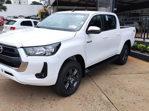 TOYOTA HILUX SRX 2.8 D-4D TURBO DIESEL 4X4 AUTOMÁTICA