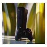 Xbox 360 Slim 4 Gb   En Buen Estado Original Con Un 