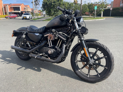 Harley Davidson Iron 883