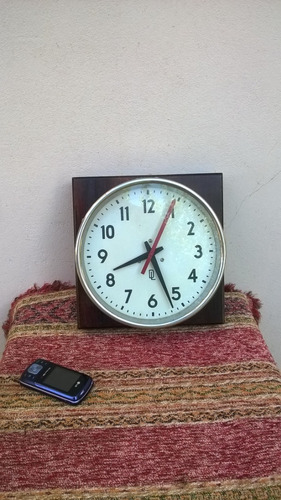 Buen Antiguo Reloj De Pared Retro Vintage Eléctrico Funciona