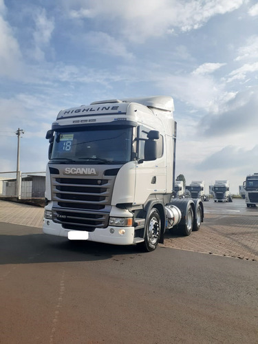 SCANIA R440 TRUCADO 6X2 HIGHLINE TETO ALTO AUTOMÁTICO 