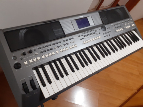 Teclado Yamaha Psr S670